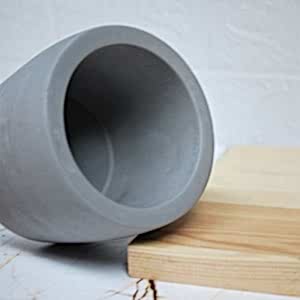 Beton Döküm Gri Saksı &Kalemlik